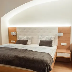 Hotell Operna Klet, Ljubljana