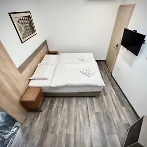 Konukevi Oh &, Ljubljana