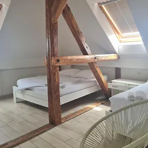 Azur Bed and Breakfast